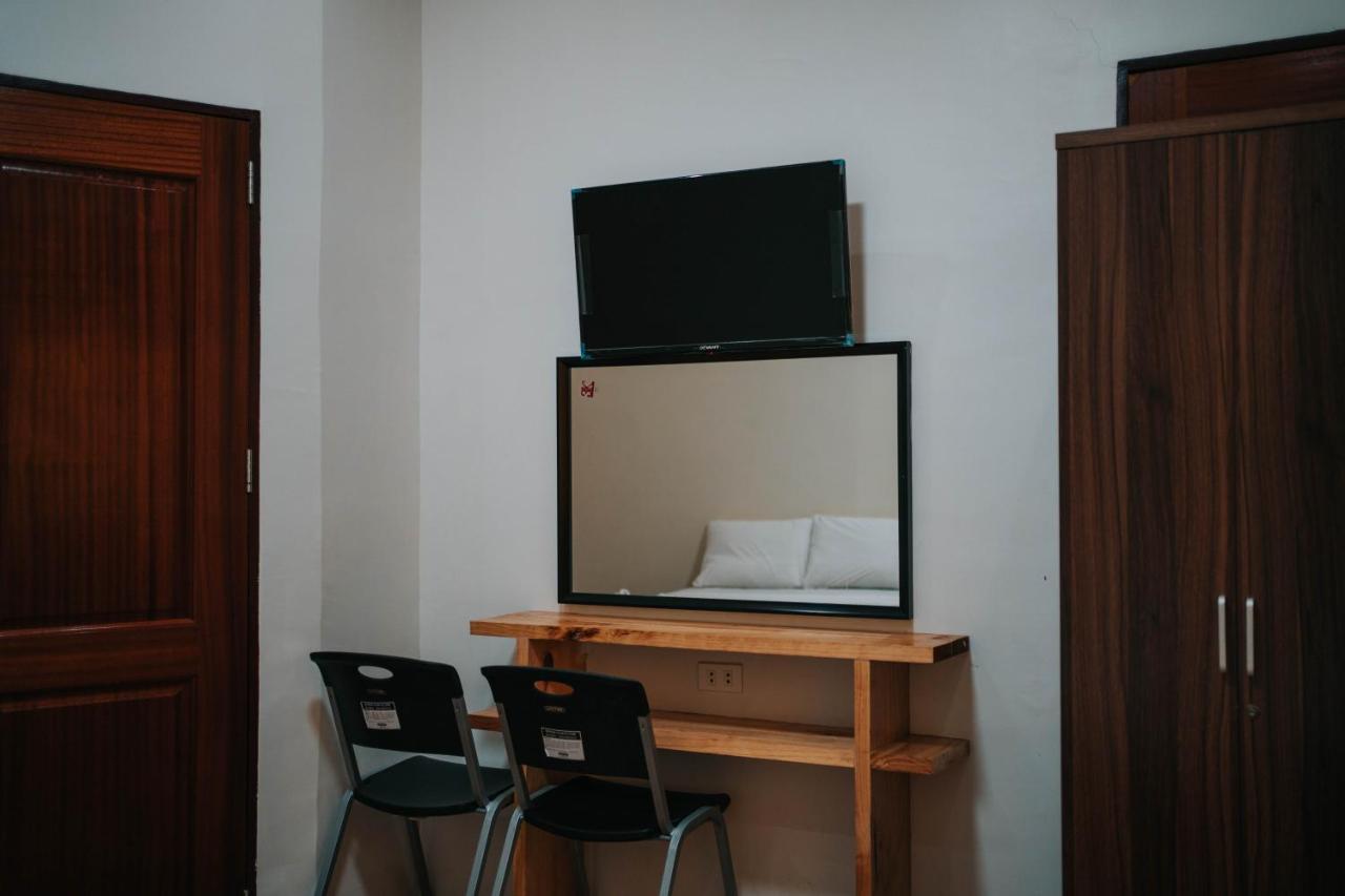 סבו 4K'S Pension House By Cocotel - Fully Vaccinated Staff מראה חיצוני תמונה